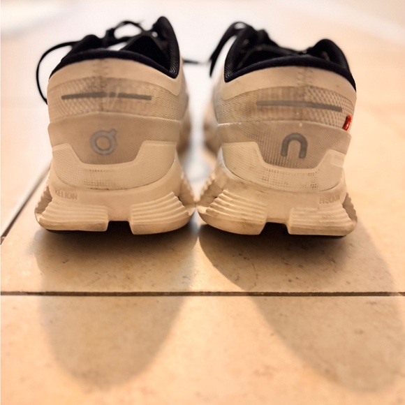 🛑SOLD🛑ON RUNNING cloud x sneakers white women 6.5 - Picture 5 of 7